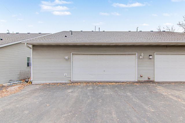 215 9th Avenue N, South Saint Paul, MN 55075