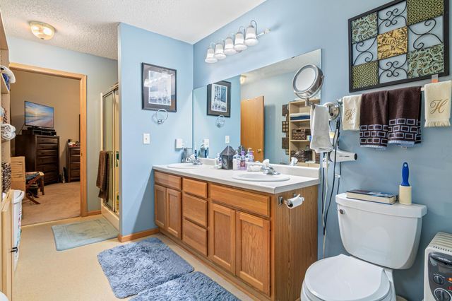 215 9th Avenue N, South Saint Paul, MN 55075