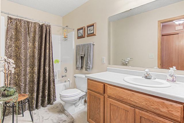 215 9th Avenue N, South Saint Paul, MN 55075