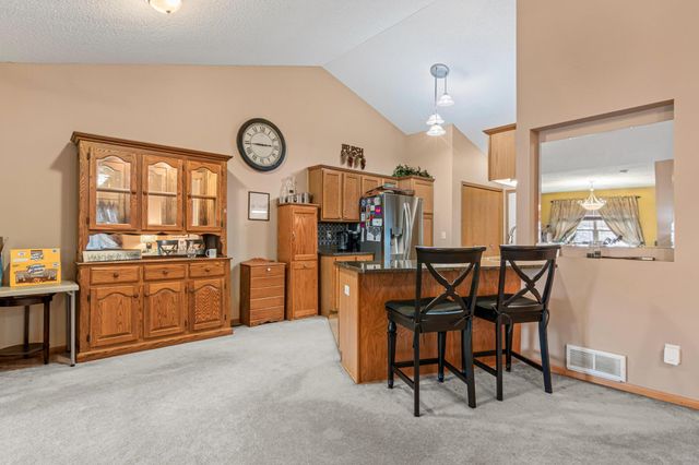 215 9th Avenue N, South Saint Paul, MN 55075