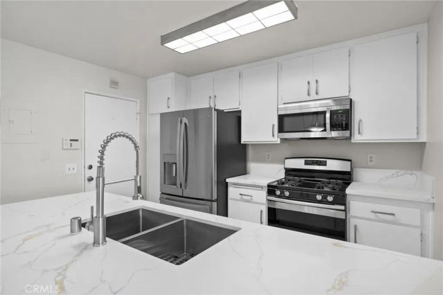1107 W Francis Street F, Ontario, CA 91762