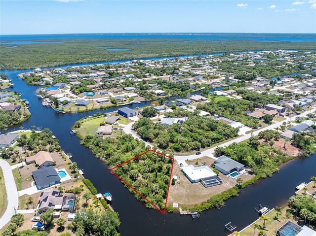 18622 VAN NUYS CIRCLE, Port Charlotte, FL 33948