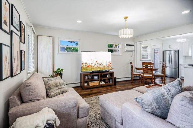 633 Robin Court, West Hempstead, NY 11552