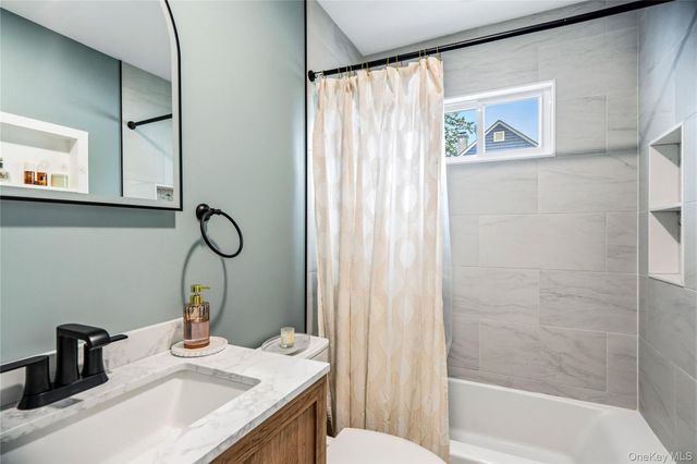 633 Robin Court, West Hempstead, NY 11552