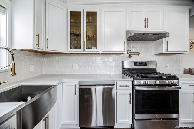 633 Robin Court, West Hempstead, NY 11552