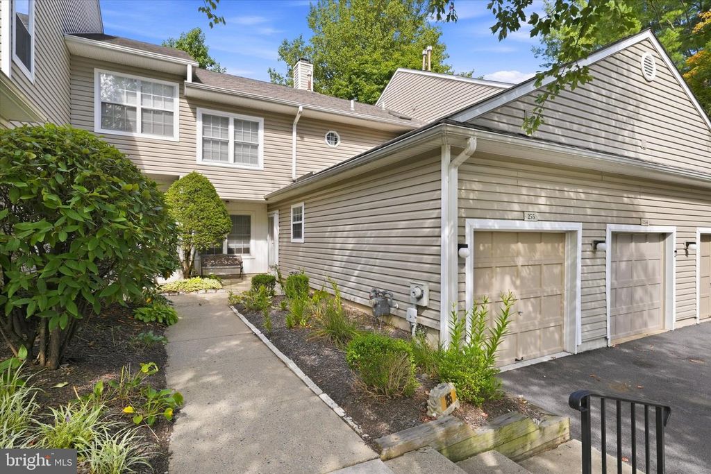 255 STANTON CT #255, GLEN MILLS, PA 19342 — photo 2