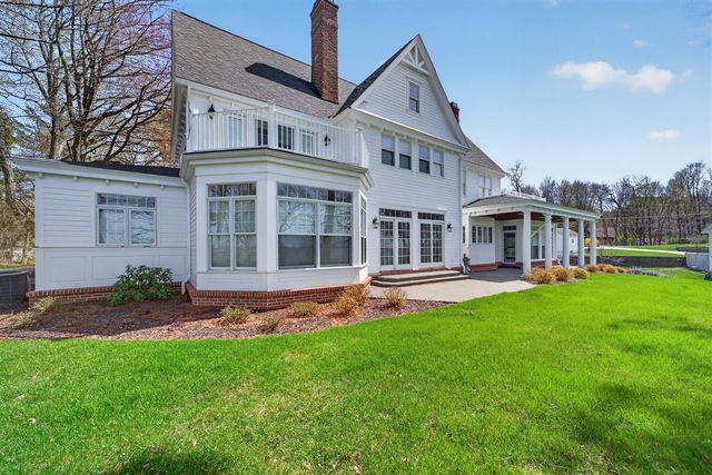 5592 S Shore Drive, Whitehall, MI 49461