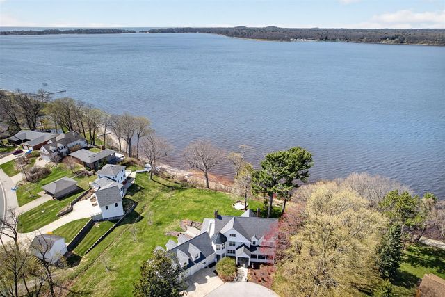 5592 S Shore Drive, Whitehall, MI 49461