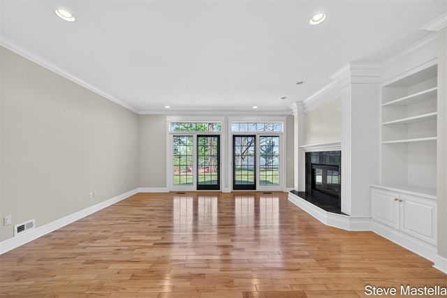 5592 S Shore Drive, Whitehall, MI 49461