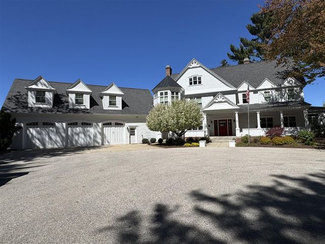 5592 S Shore Drive, Whitehall, MI 49461