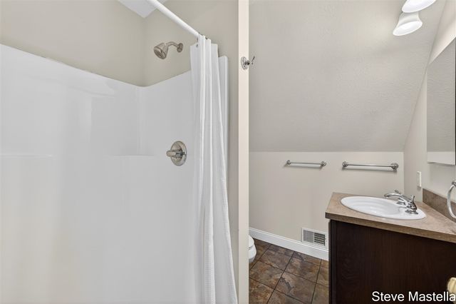 5592 S Shore Drive, Whitehall, MI 49461