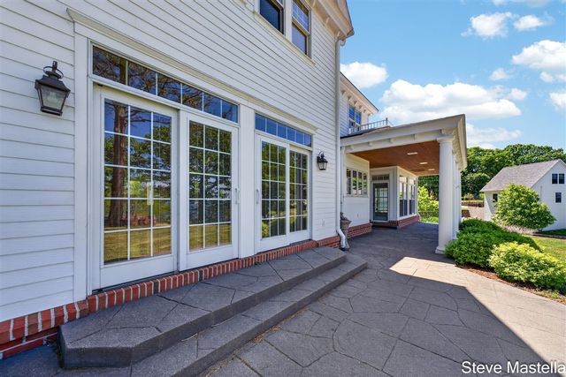 5592 S Shore Drive, Whitehall, MI 49461