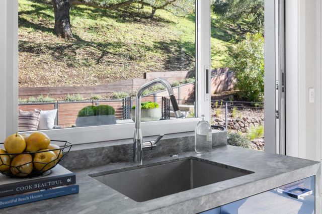 27201 Moody Road, Los Altos Hills, CA 94022