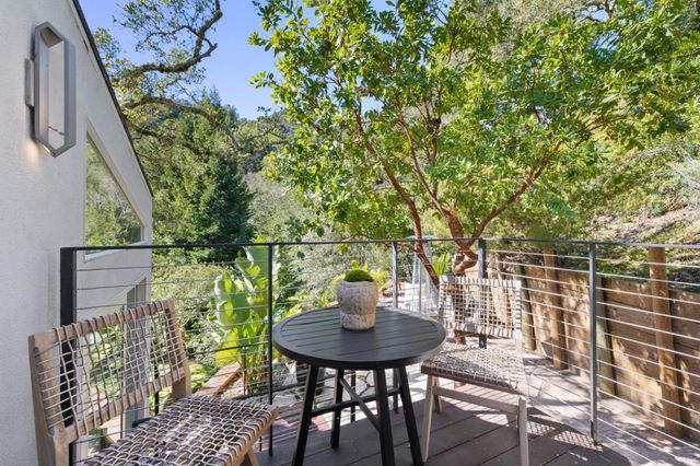 27201 Moody Road, Los Altos Hills, CA 94022