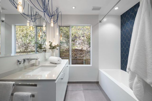 27201 Moody Road, Los Altos Hills, CA 94022