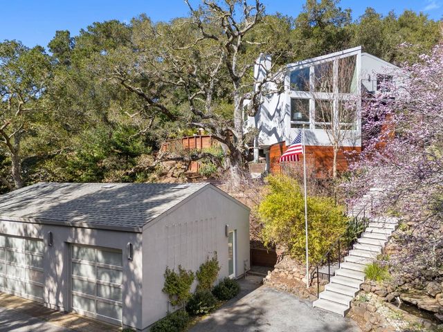 27201 Moody Road, Los Altos Hills, CA 94022