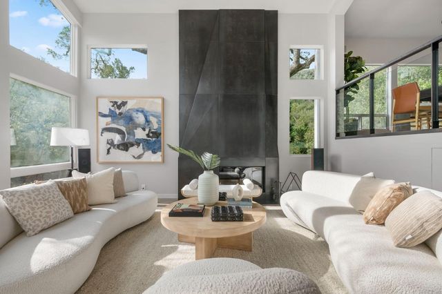27201 Moody Road, Los Altos Hills, CA 94022