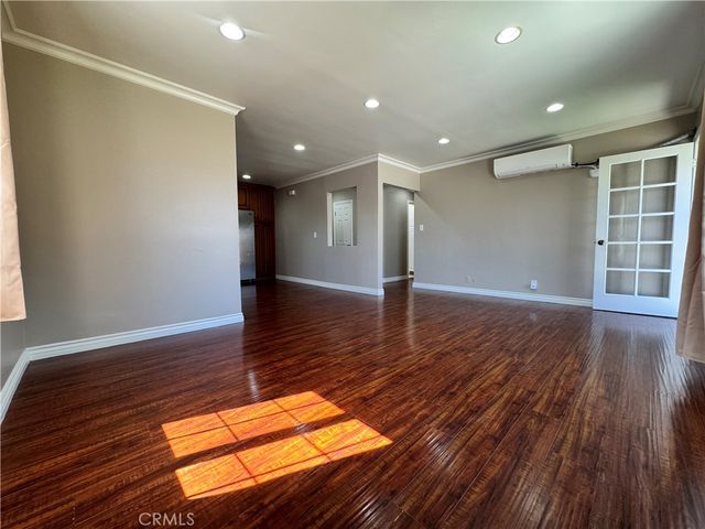 17104 La Salle, Gardena, CA 90247