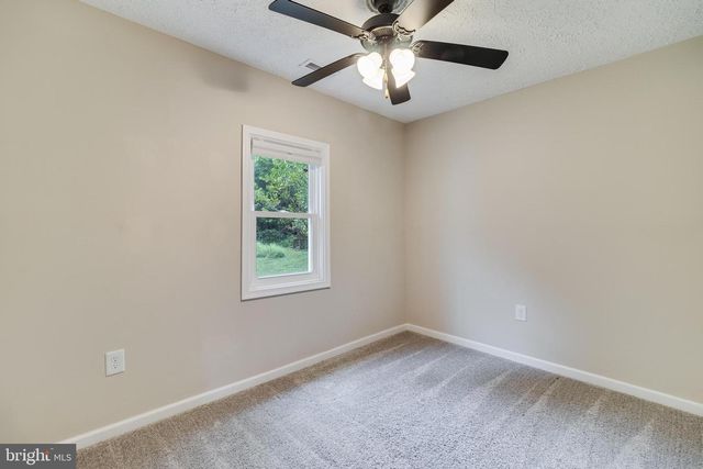 7655 HAWTHORNE RD, La Plata, MD 20646