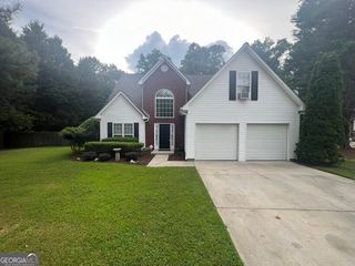 5175 Victoria Park Drive, Loganville, GA 30052