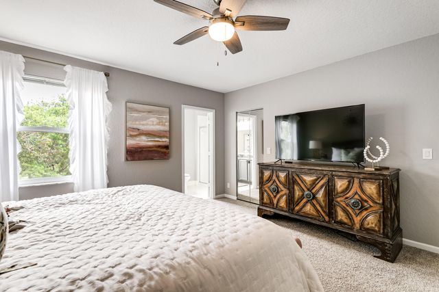 13354 Georgian Court, Wellington, FL 33414