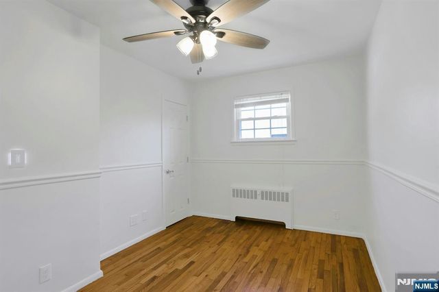 33 Clayton Street, Hillsdale, NJ 07642