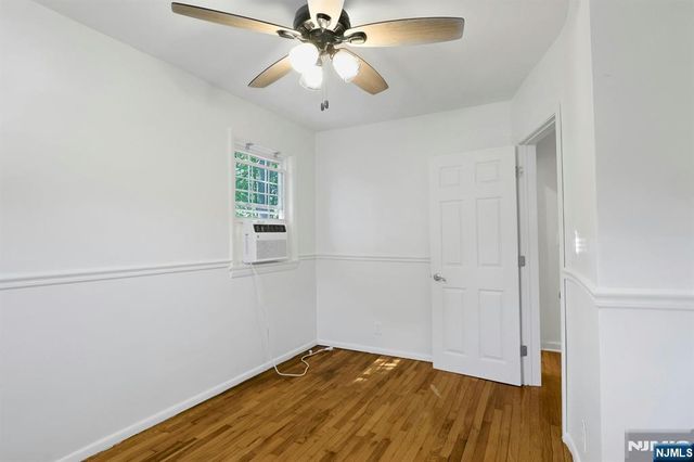 33 Clayton Street, Hillsdale, NJ 07642