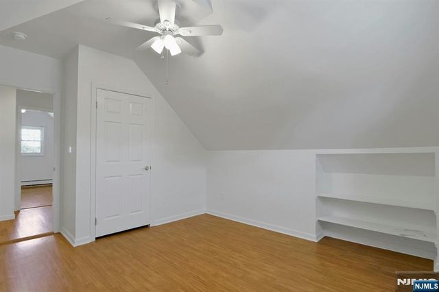 33 Clayton Street, Hillsdale, NJ 07642