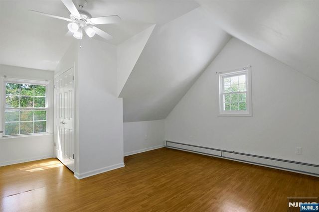 33 Clayton Street, Hillsdale, NJ 07642