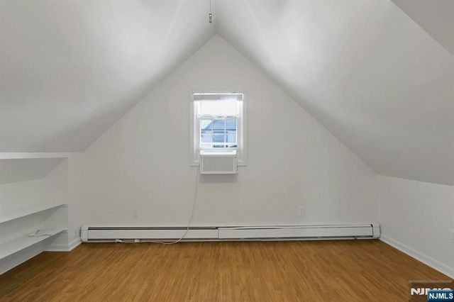 33 Clayton Street, Hillsdale, NJ 07642