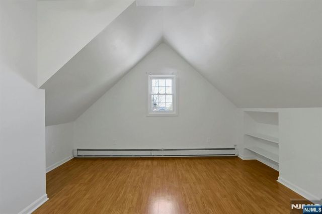 33 Clayton Street, Hillsdale, NJ 07642