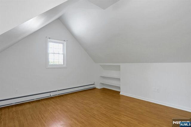 33 Clayton Street, Hillsdale, NJ 07642