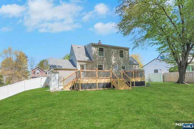 33 Clayton Street, Hillsdale, NJ 07642