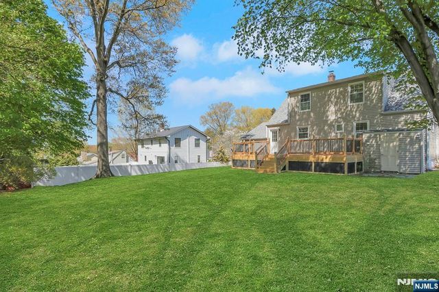 33 Clayton Street, Hillsdale, NJ 07642