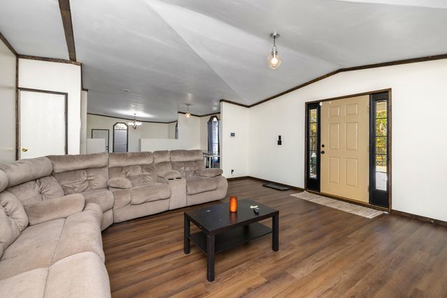 1064 Brandywine Trce, Summerton, SC 29148