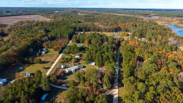 1064 Brandywine Trce, Summerton, SC 29148