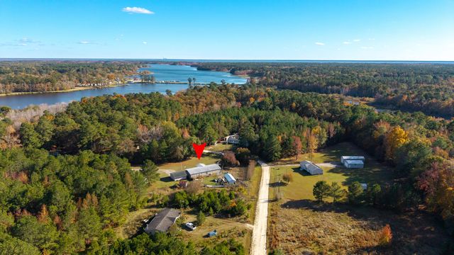 1064 Brandywine Trce, Summerton, SC 29148