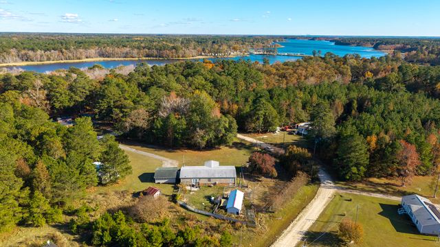 1064 Brandywine Trce, Summerton, SC 29148