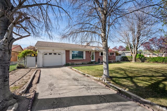 1555 W 4950 S, Taylorsville, UT 84123
