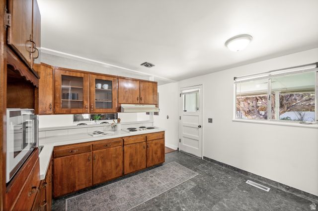 1555 W 4950 S, Taylorsville, UT 84123