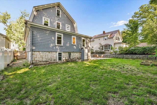 838 Maple Street, Manchester, NH 03104