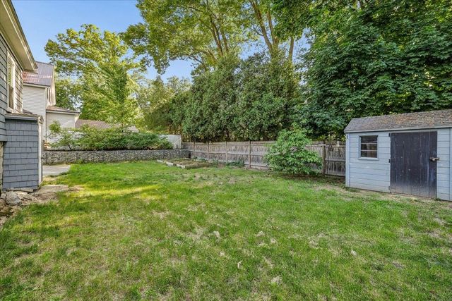 838 Maple Street, Manchester, NH 03104