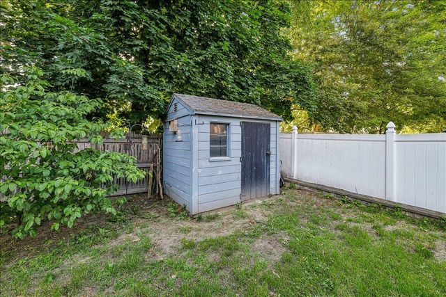 838 Maple Street, Manchester, NH 03104