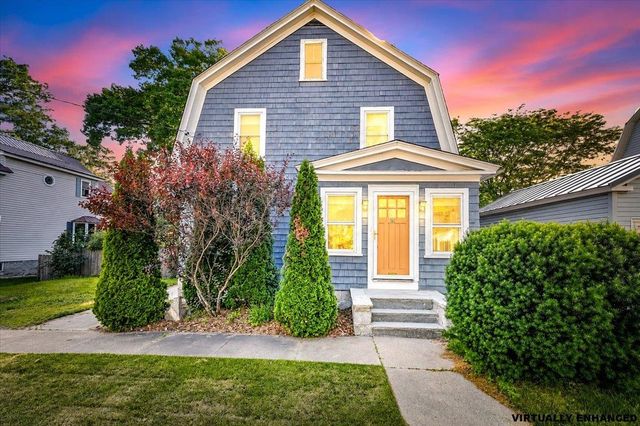 838 Maple Street, Manchester, NH 03104