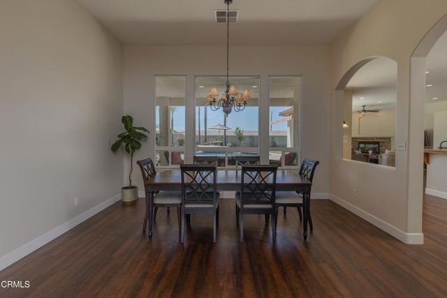 10503 Hinderhill Drive, Bakersfield, CA 93312