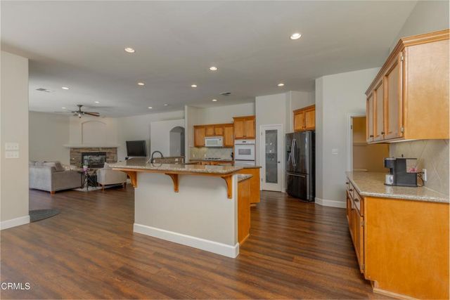 10503 Hinderhill Drive, Bakersfield, CA 93312