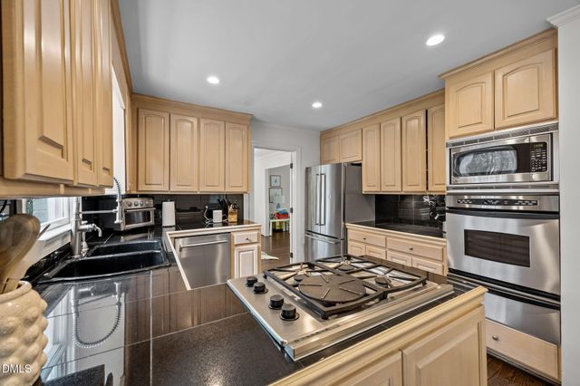 1120 Queensferry Road, Cary, NC 27511