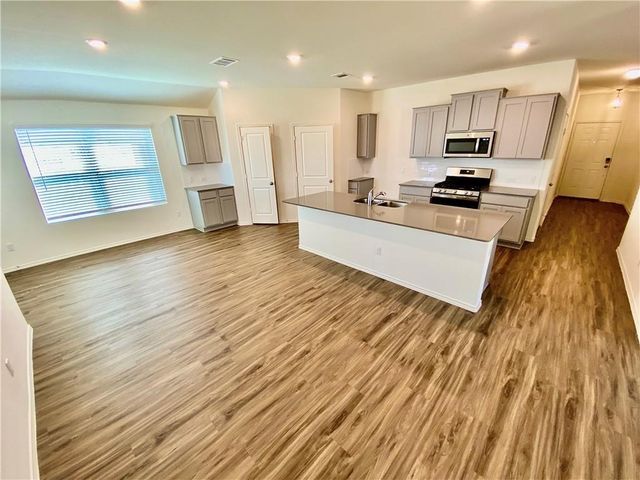 21313 Wilmiller LN, Pflugerville, TX 78660