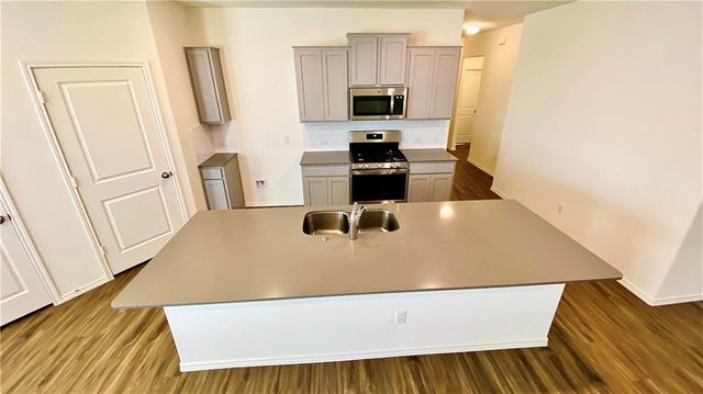 21313 Wilmiller LN, Pflugerville, TX 78660