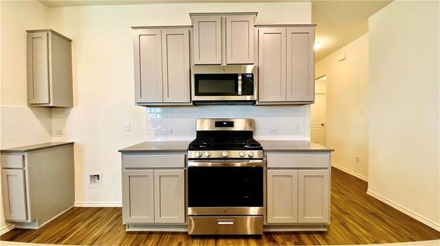 21313 Wilmiller LN, Pflugerville, TX 78660